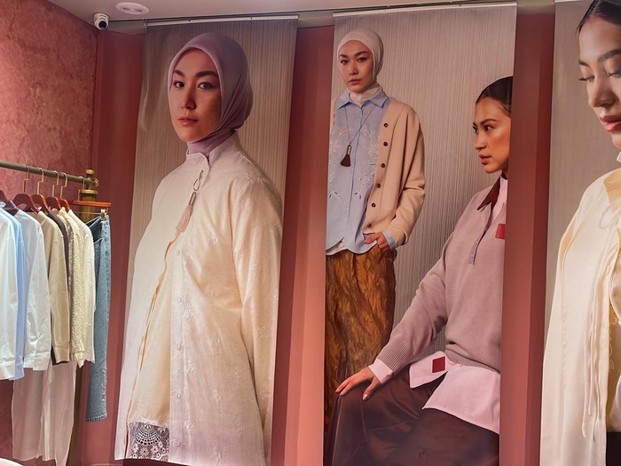 Koleksi kolaborasi brand RiaMiranda dan 3Mongkis bertajuk Two, Aligned, di RiaMiranda Store Plaza Indonesia Level 4, Selasa (14/4/2026).