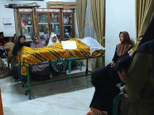 Detik-detik Pasutri di Lampung Tersambar Petir Saat Pulang dari Kebun