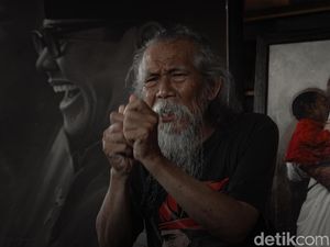 Mbah Kibar Berkarya Lagi Usai Sukses Lunasi Utang Rp 500 Juta Lewat Lukisan