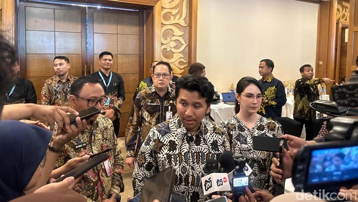 Wagub Jatim Emil Elestianto Dardak usai menghadiri Musrenbang Jatim di Surabaya.