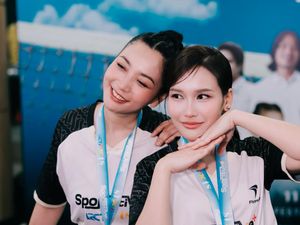 Gaya Total Ayu Ting Ting Tanding Badminton, Sewa MUA Untuk Tampilan ala Korea