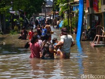 Penampakan Terkini Banjir Solo Akibat Luapan Kali Jenes