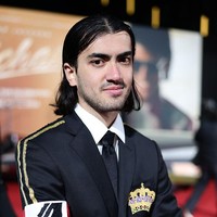 Penampilan Anak Bungsu Michael Jackson di Red Carpet, Jarang Tersorot Publik