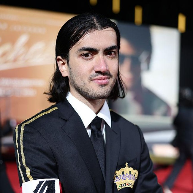 Penampilan Anak Bungsu Michael Jackson di Red Carpet, Jarang Tersorot Publik