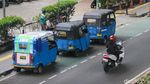 Bajaj dan Taksi Ngetem hingga Makan Jalan di Pasar Mayestik
