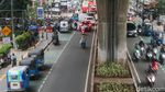 Bajaj dan Taksi Ngetem hingga Makan Jalan di Pasar Mayestik