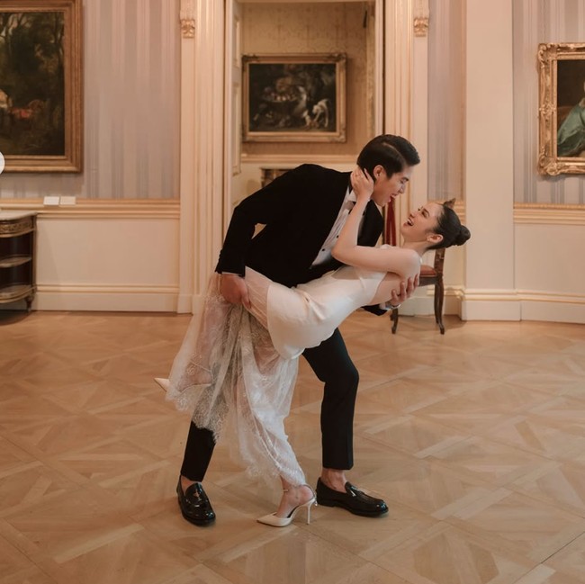 Foto Prewedding Terbaru Syifa Hadju-El, Pamer Punggung Pakai Dress Backless