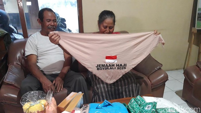 Hadi Wiyono dan istrinya Sutiyah, pasutri penjual jamu di Boyolali senang bisa naik haji.