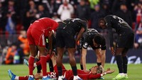 Liverpool Kalah, Ekitike Cedera Parah