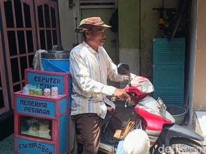 Nabung 21 Tahun Mulai Rp 10 Ribu, Penjual Es Keliling Akhirnya Naik Haji