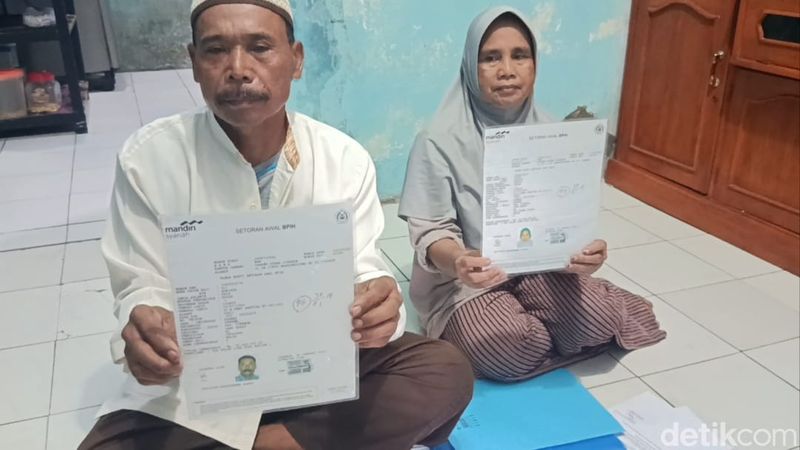 Ili (62) penjual es mung-mung asal Cirebon Ili (62) penjual es mung-mung asal Cirebon