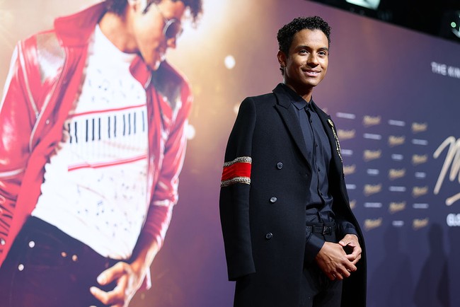 Jaafar merupakan anak dari Jermaine Jackson, kakak Michael Jackson, yang juga anggota grup vokal The Jackson 5. Foto: Getty Images for Universal Pictu/Andreas Rentz