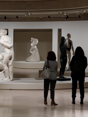 Karya Legendaris Michelangelo dan Rodin Dipamerkan Bersama di Louvre