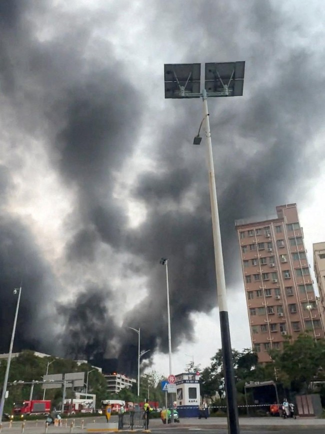 Kebakaran di Pabrik BYD China, Area Parkir Bertingkat Jadi Sumber Api