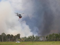 Kebakaran Semak Meluas, Helikopter Dikerahkan Padamkan Api