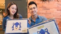 Foto Meiza Aulia bersatu dengan Eza Gionino di ulang tahun anak mendapat sorotan netizen. Semoga bisa kembali bersatu, komen @ayu_devietha. Semoga rujuk, sahut yang lainnya. (Foto: dok Instagram ma_coritha)