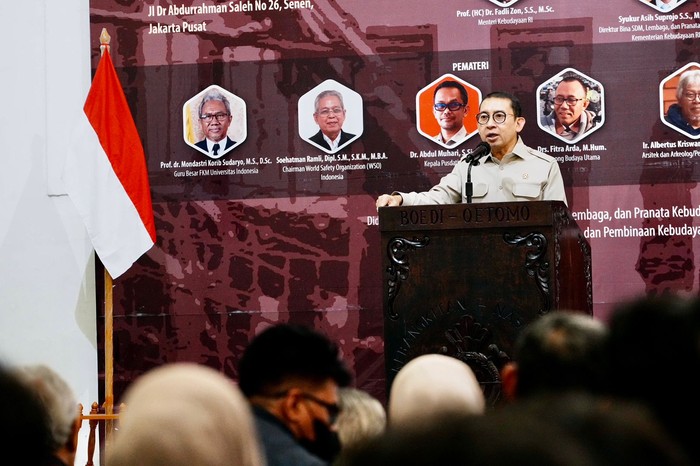 Menbud Fadli Zon