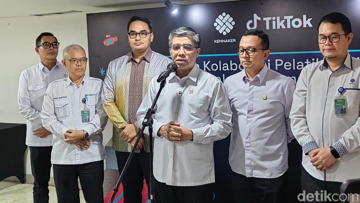 Menteri Ketenagakerjaan (Menaker) Yassierli & Tiktok
