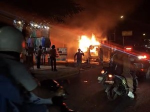Minibus Bawa 6 Penumpang Terbakar di Gowa Diduga Dipicu Ledakan Korek Gas