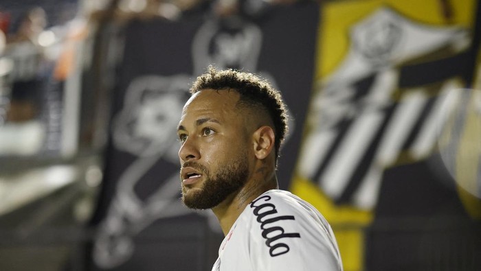 Soccer Football - Copa Sudamericana - Group D - Santos v Recoleta - Estadio Urbano Caldeira, Santos, Brazil - April 14, 2026 Santos Neymar during the match REUTERS/Marcelo Machado De Melo