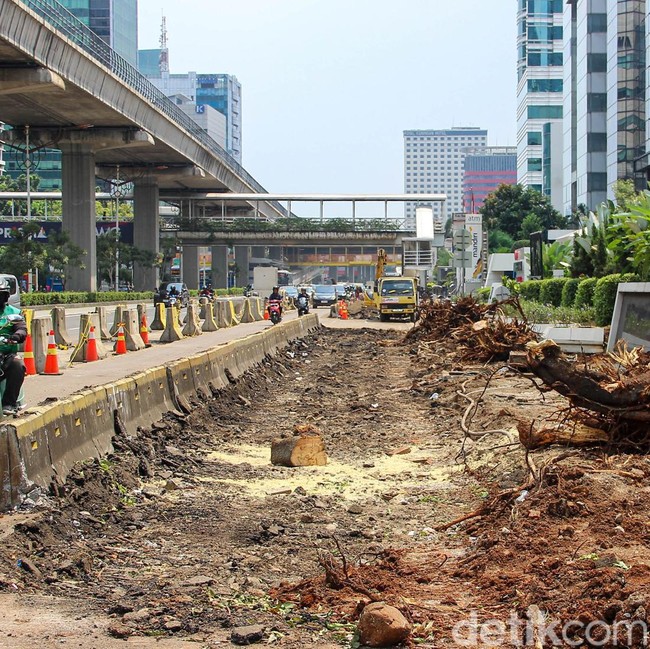 Ngebut! Trotoar Rasuna Said Disulap Biar Setara Sudirman