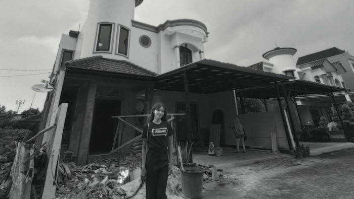 Potret Ummi Quary Berhasil Punya Rumah di Usia 24 Tahun