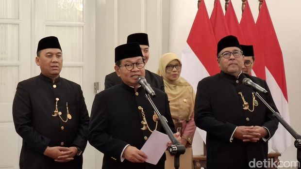 Pramono-Rano Jumpa Pers Usai Pelantikan 11 Pejabat DKI