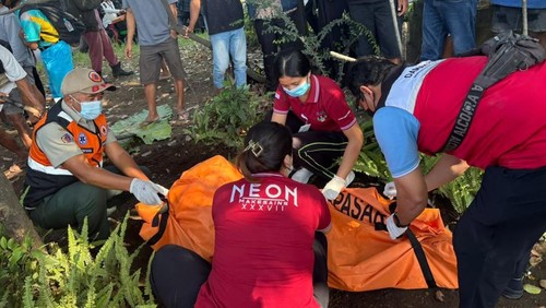 Proses evakuasi korban kecelakaan tunggal di Jalan Bypass IB Mantra, Kesiman Kertalangu, Denpasar Timur, Rabu (15/4/2026). (Foto: Dok. Instagram @bpbd_denpasarkota)