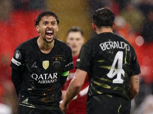 PSG Memang Superior Atas Liverpool