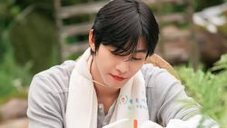 Ahn Hyo Seop Slow Living di Desa Jadi Petani