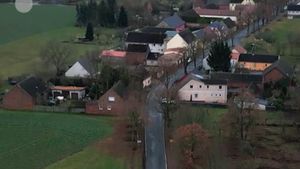 Video: Tagihan Listrik di Desa Ini Murah Banget, Kok Bisa?