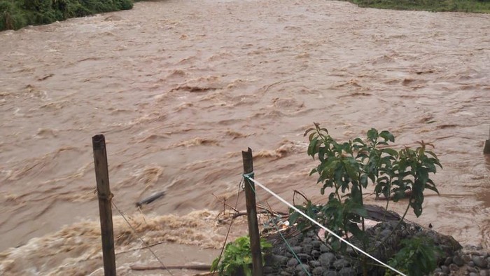 TMA di Sungai Ogan mengalami kenaikan.