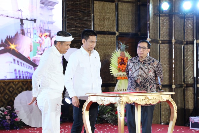 Wamendagri Akhmad Wiyagus dalam acara Musrenbang RKPD Provinsi Jabar Tahun 2027 di Bale Gede, Gedung Negara Pakuan, Bandung, Jabar.