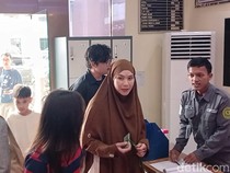 Video Zaskia Mecca soal Anak Bersaksi di Sidang Kasus Staf Dipukul Oknum TNI