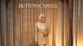 Rayakan 10 Tahun Linda Anggrea Ungkap Kunci Sukses Brand Hijab Buttonscarves