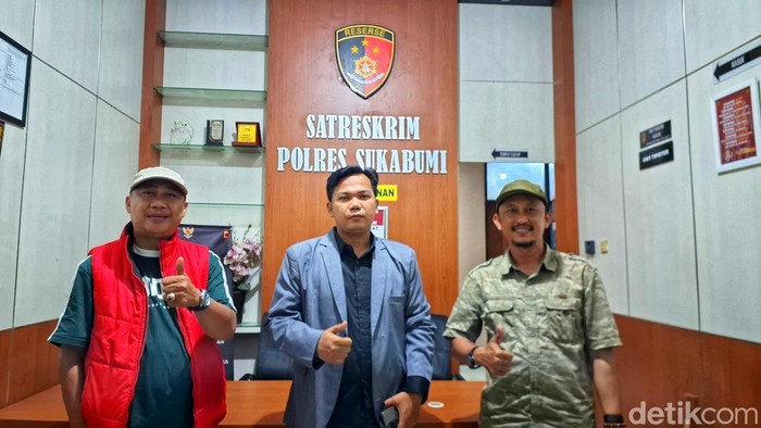 Abah Ugi Pimpinan Kasepuhan Gelar Alam Laporkan Akun Facebook ke Polisi