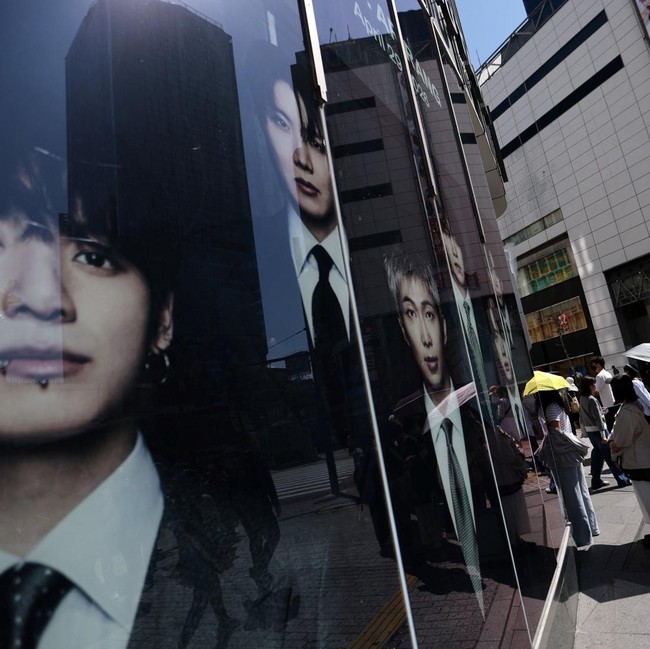 ARMY Serbu Pop-up BTS di Shibuya