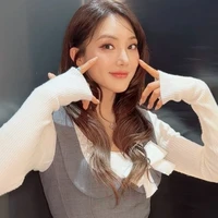Postingan Bada di Instagram baru-baru menuai sorotan netizen. Penampilan terbarunya dianggap bikin pangling karena terlihat jauh lebih muda.Foto: Instagram @bada0228