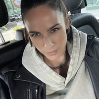 “Secara pribadi, bagi saya, cara saya DJ juga merupakan cara saya mengekspresikan diri dan mencerminkan pandangan hidup saya. Saya memprioritaskan emosi dan vibe dalam set saya dan dalam hidup,” ujarnya. Foto: dok. Instagram Brina Knauss