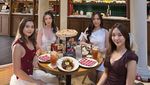 Cantiknya Cesen, Istri Marshel Widianto saat Nongkrong dan Makan di Resto