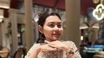 Cantiknya Cesen, Istri Marshel Widianto saat Nongkrong dan Makan di Resto
