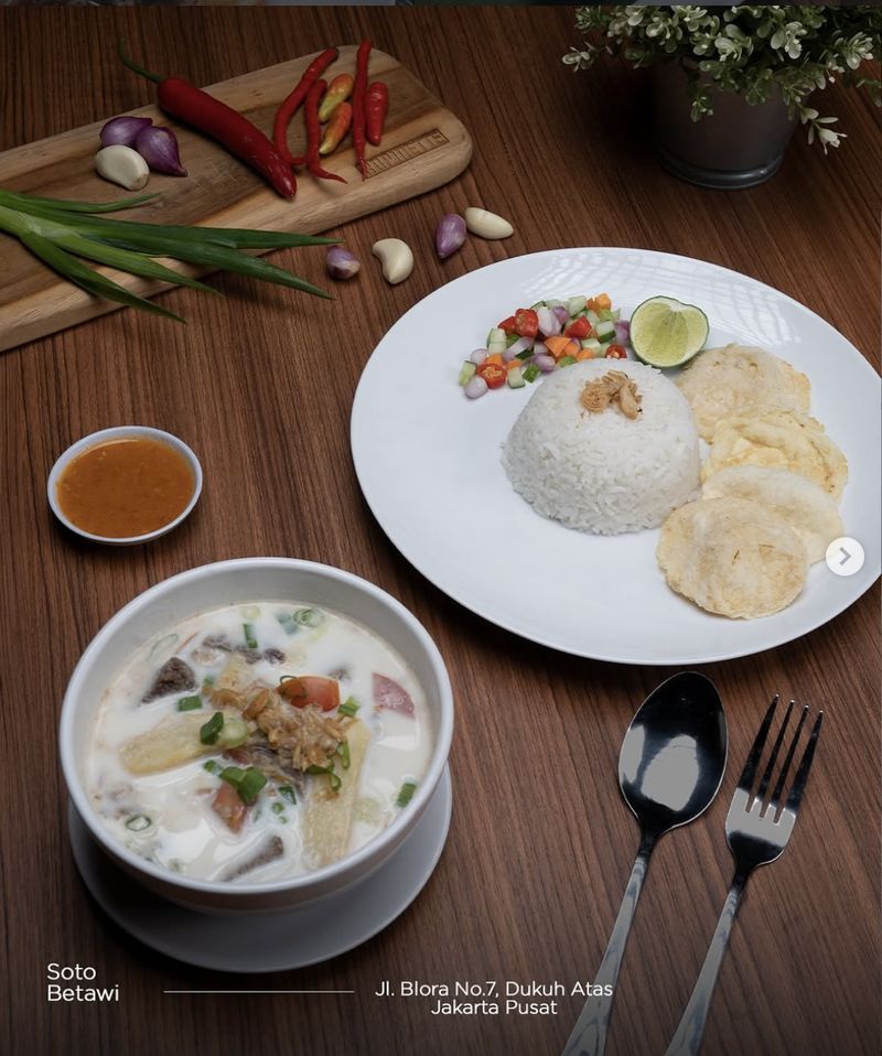 Cari Makan Siang di Sudirman? 5 Tempat Ini Bisa Jadi Pilihan Cari Makan Siang di Sudirman? 5 Tempat Ini Bisa Jadi Pilihan