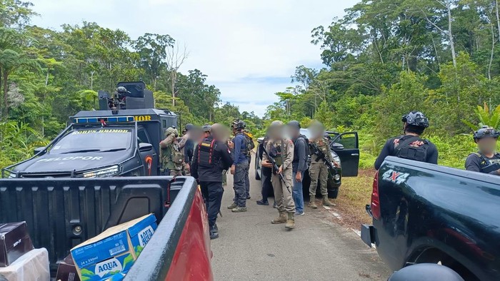 Kelompok kriminal bersenjata (KKB) menembak mobil polisi di Kabupaten Yahukimo, Papua Pegunungan.