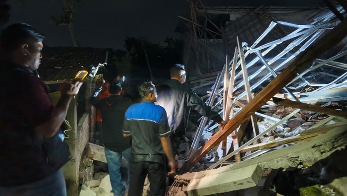 Kondisi rumah inventaris di Dusun Pendem, Desa Pucanganom, Kecamatan Giritontro, Kabupaten Wonogiri yang roboh Rabu (15/4/2026) malam.