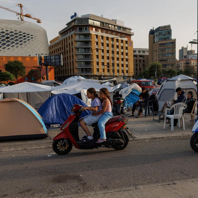 Gelombang Pengungsi Melonjak, Kamp Darurat Padati Beirut