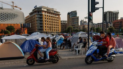 Gelombang Pengungsi Melonjak, Kamp Darurat Padati Beirut