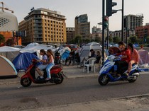 Gelombang Pengungsi Melonjak, Kamp Darurat Padati Beirut