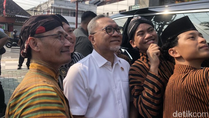 Menko Zulhas Kebut Penyaluran MBG di Sekolah Berbasis Agama