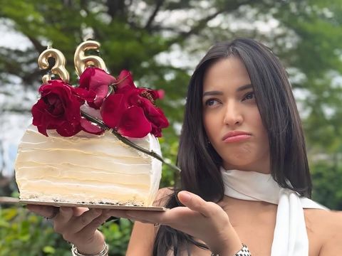 Nia Ramadhani Nia Ramadhani