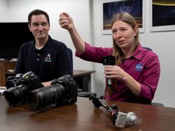 Pelatihan Fotografi Krusial bagi Kru Artemis II